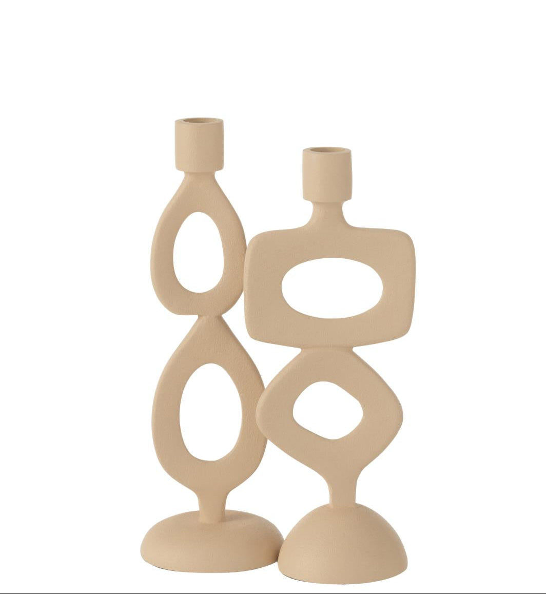 Pack shot de bougeoir moderne en duo.