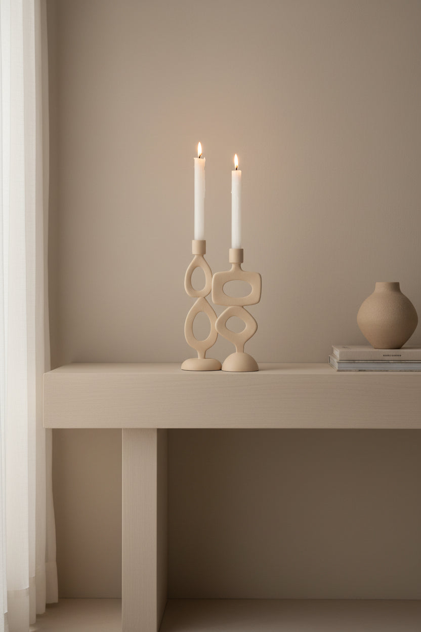 Bougeoir beige, minimaliste.